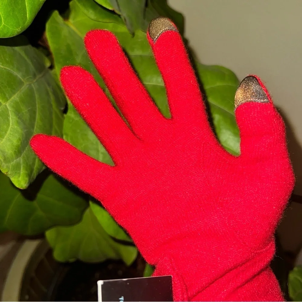 Cynthia Rowley New York Women’s Fire Engine Red Touch Gloves NWT Size Medium